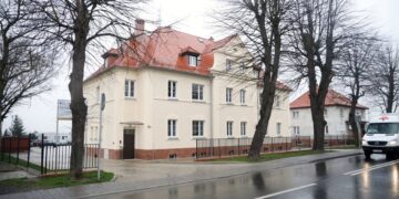 Mieszkania Za Łapówkę? Pani Burmistrz Alicja S. Przyłapana Na Przestępstwie? Całe Prochowice W Szoku!